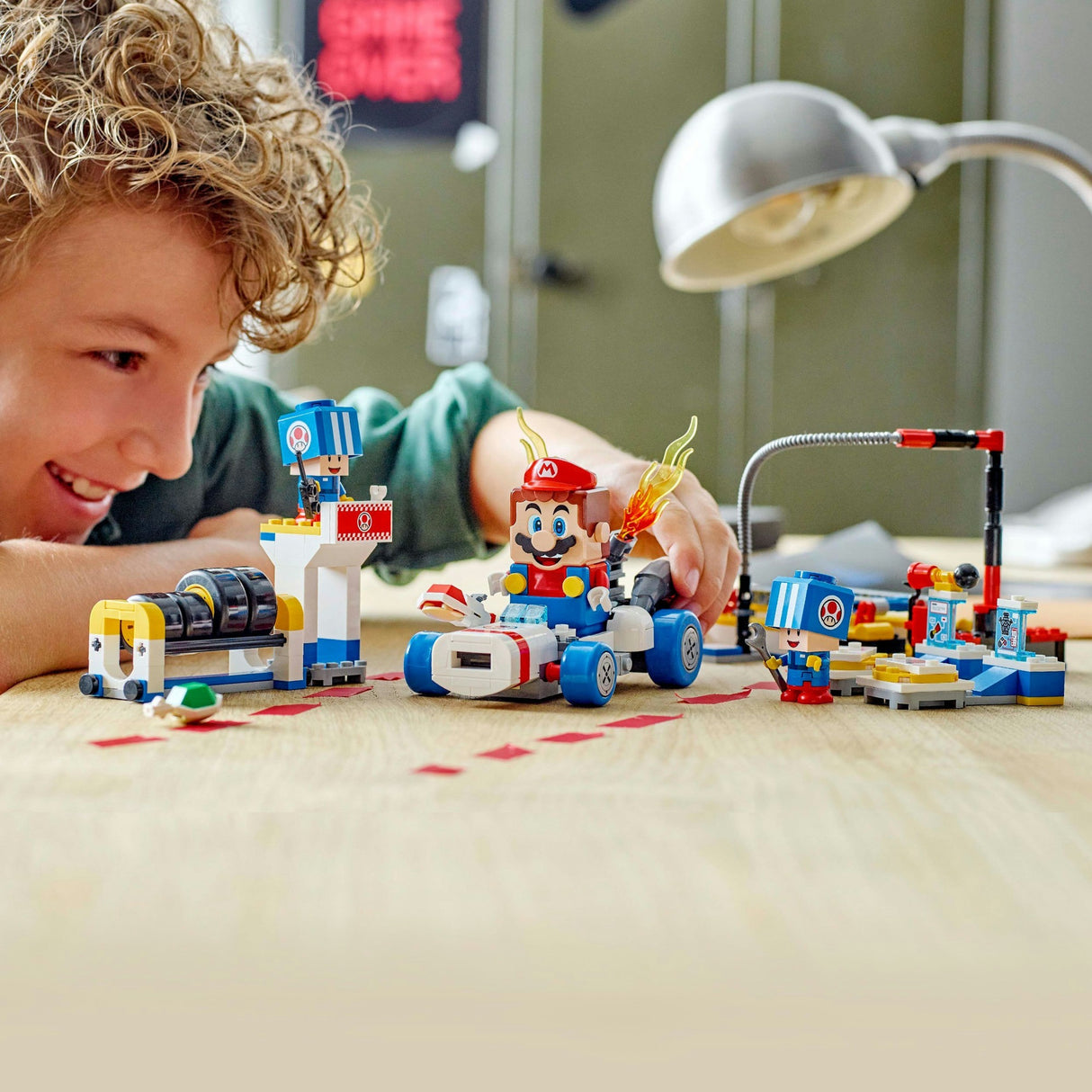 Lego super mario 72035 garage des crapauds mario kart