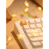 Clavier mécanique sans fil Iqunix zx75 Sunset Ponder (jaune clair, disposition américaine (qwerty), iquunix petit prince, 75 %, LED RVB, remplaçable à chaud, pbt double prise, 2,4 GHz | Bluetooth 5.1 | USB-C)