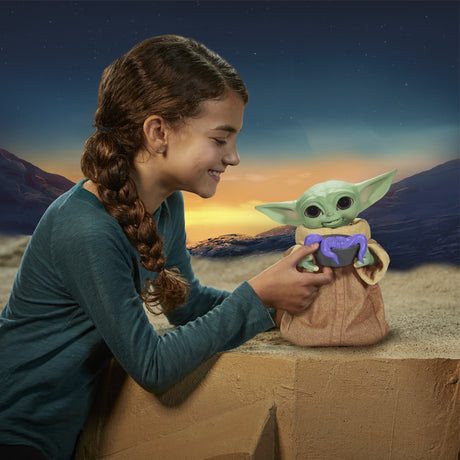 Hasbro Star Wars Galactic Snackin ’Grogu