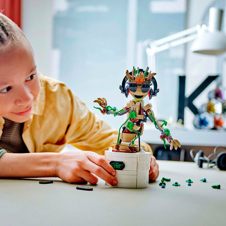 Lego super héros 76297 dansant en grand