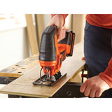 Tournevis Black+decker 18v + lot de scie sauteuse pendulaire 18v (noir orange)