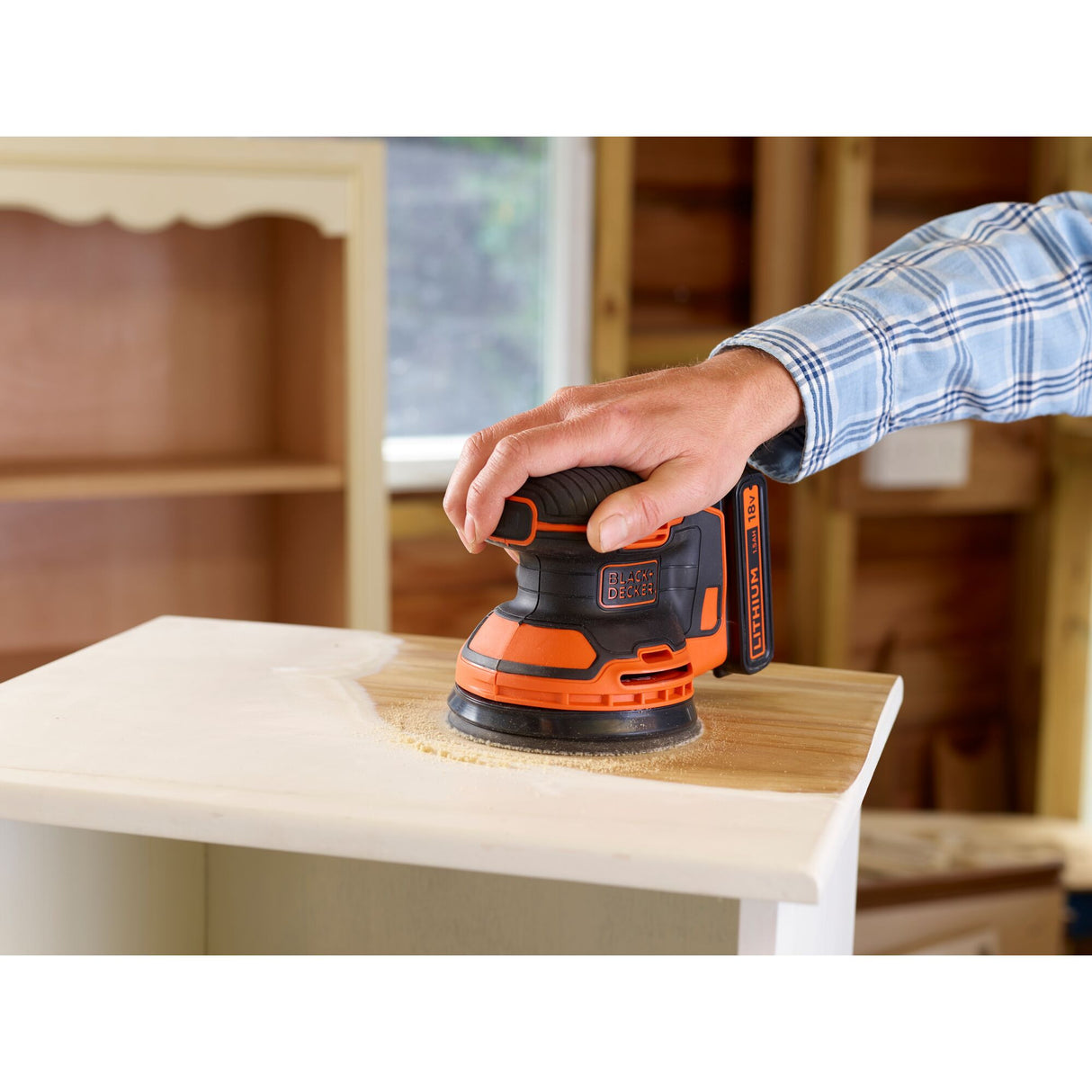 Ponceuse excentrique à batterie Black+decker bdcros18 18v (noir orange, sac de rangement, chargeur et batterie inclus)