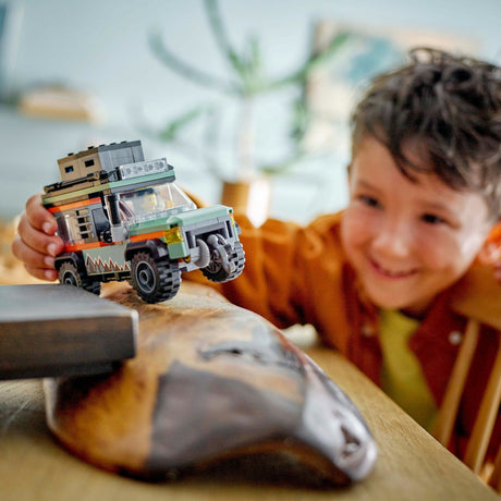Lego city 60447 Véhicule tout terrain 4x4 pour la montagne