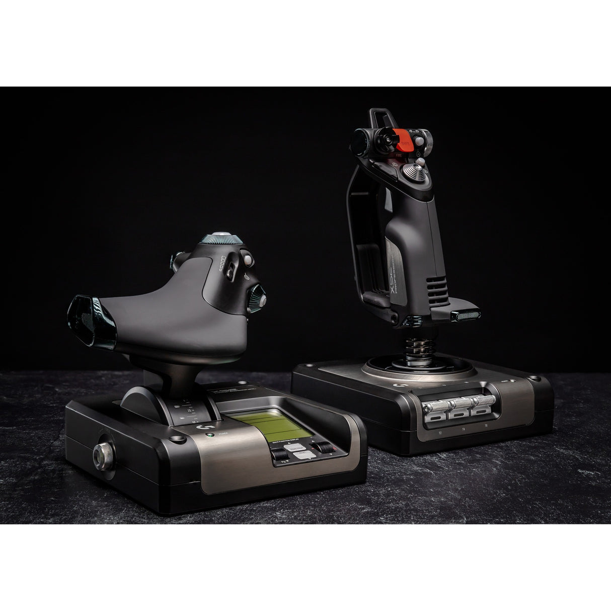 Système de vol Logitech Saitek Flight X52