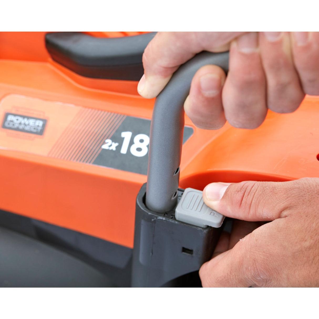 Tondeuse à gazon Black+decker bcmw3318l2-qw 2x 18v (orange noir, 2x batterie 18v 2,5ah et chargeur inclus)