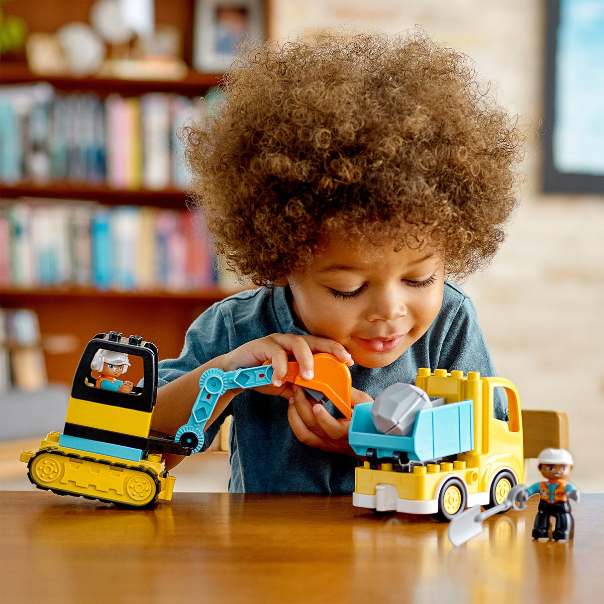 Excavatrice LEGO 10931 Duplo Truck avec des chenilles