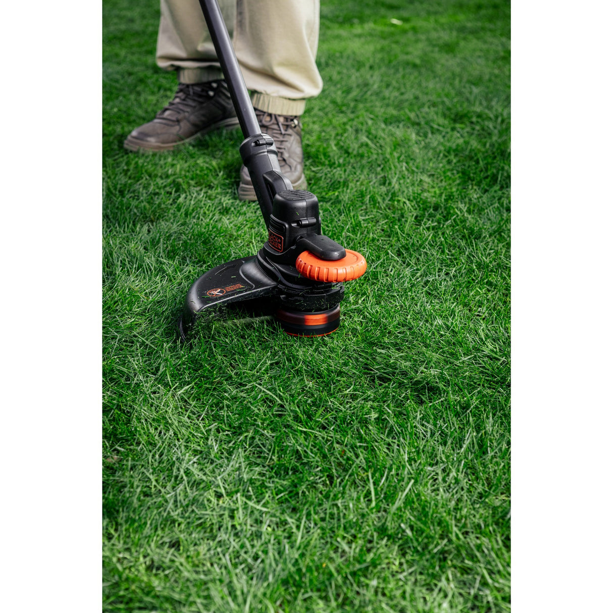 Coupe-herbe Black+decker 18v afs sans batterie (noir orange, 28 cm, batterie et chargeur non inclus)