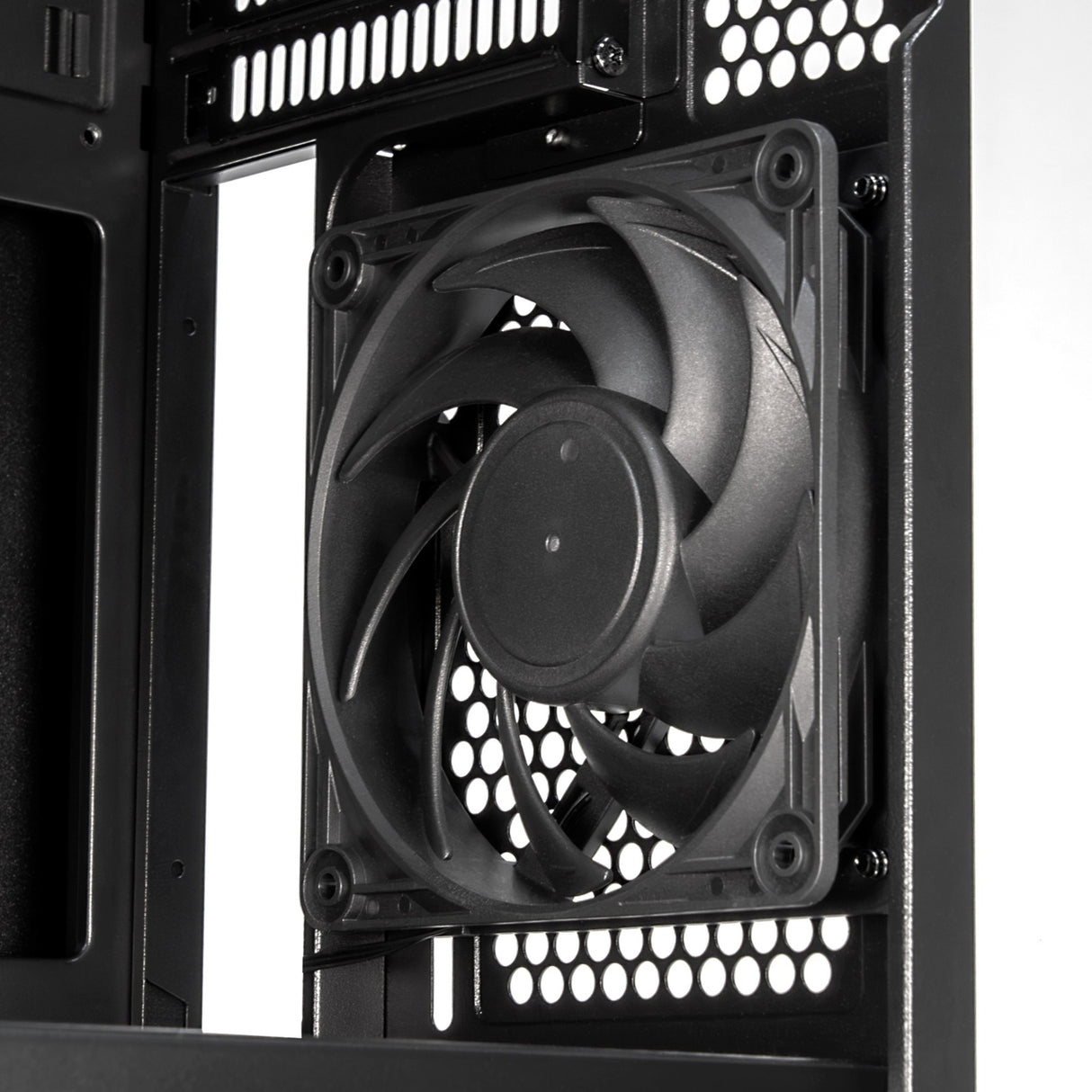 Boîtier mini tour Silverstone CS382 (noir | 2x USB-A | 1x USB-C)