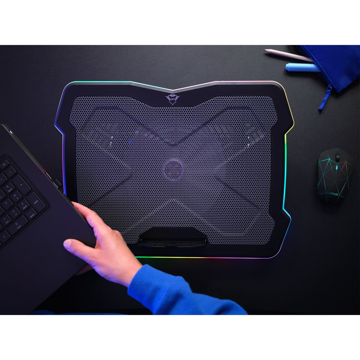 Refroidisseur pour ordinateur portable Trust GXT 1126 Aura (noir, RVB)