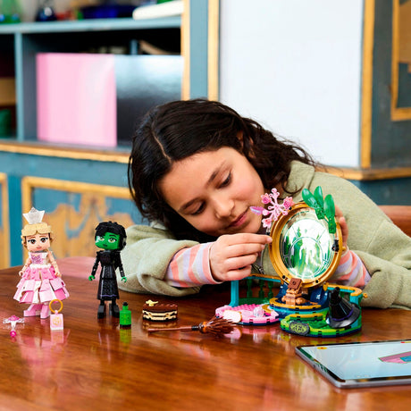 Lego 75682 figurines méchantes Elphaba et Glinda