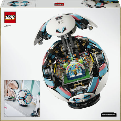 Lego éditions football - Kit de construction d'affichage 3D avec mini stade - cadeau d'anniversaire pour garçons, filles et fans de football à partir de 10 ans - 43019