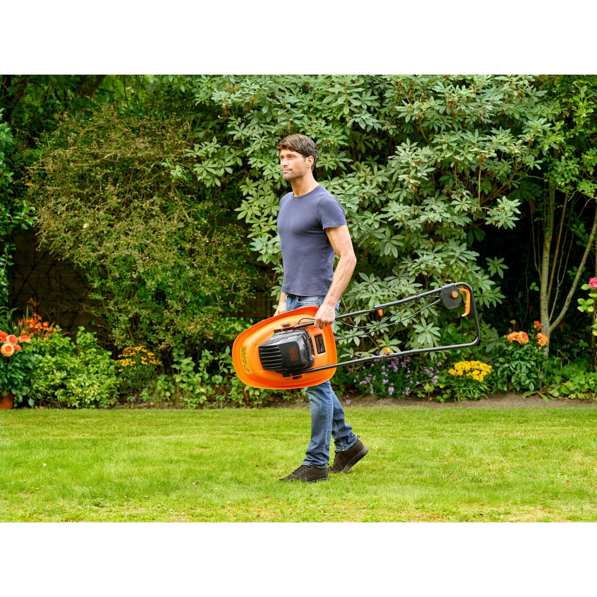 Tondeuse à vol stationnaire Black+decker 1200w, largeur de coupe de 30 cm - bemwh551-qs