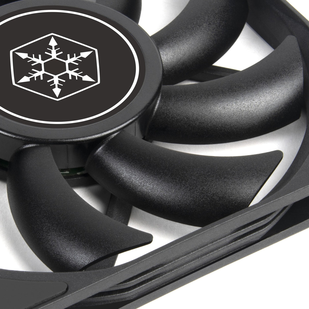 Silverstone Silverstone Air plus intelligent 120
