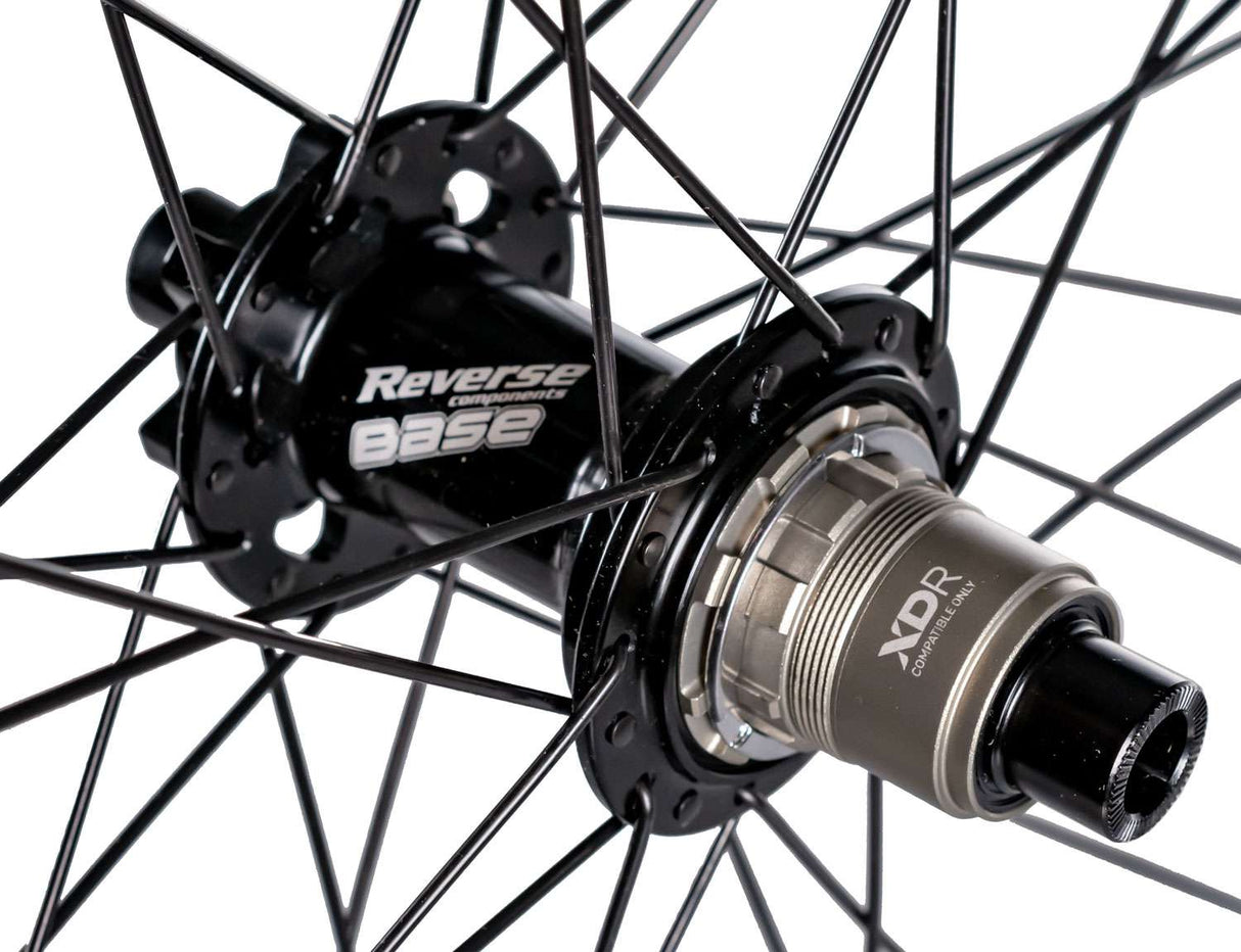 Composants inversés black one 29 boost roue arrière