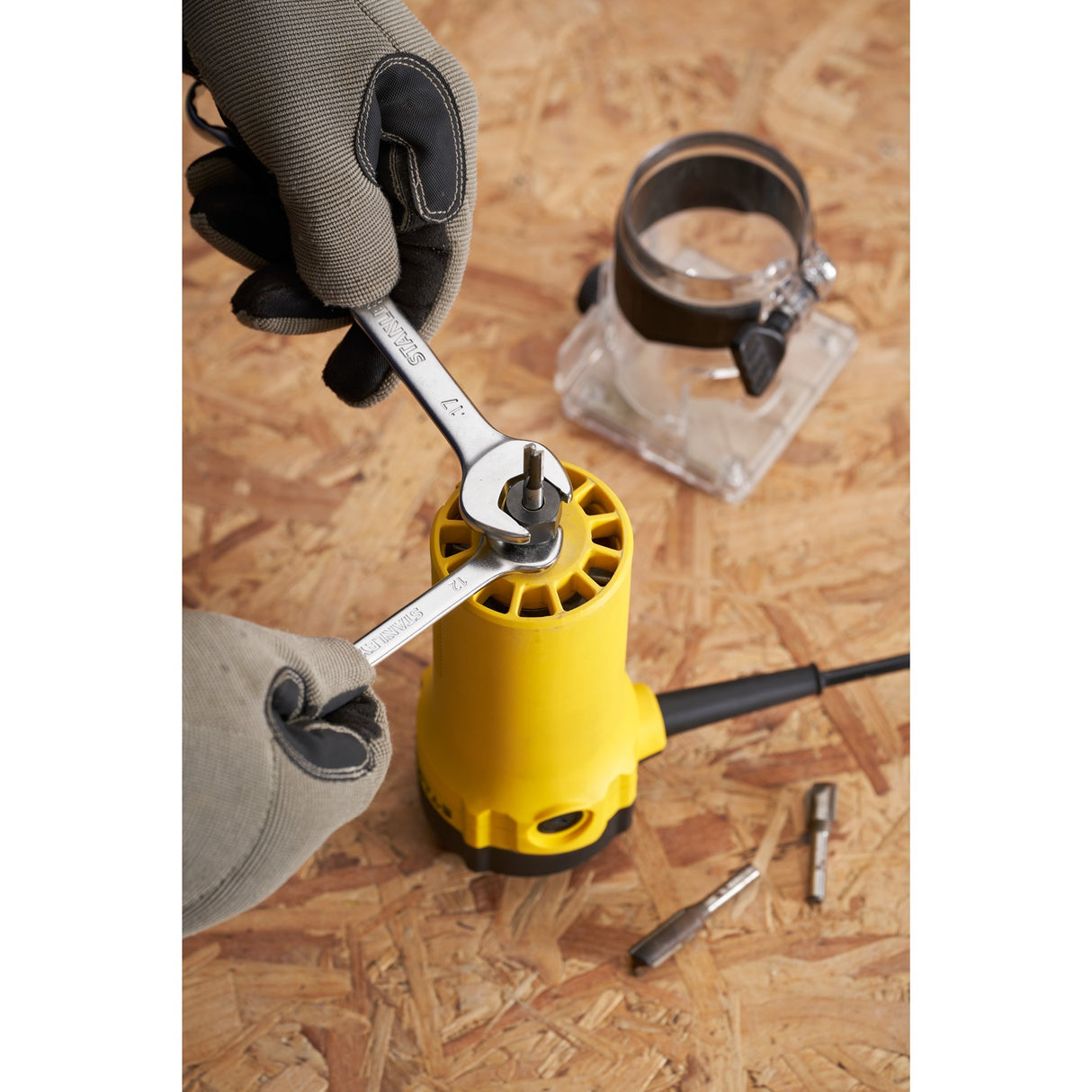 Fraiseuse de chant Stanley 550w (jaune noir)