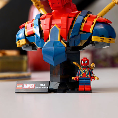 Lego super héros 76326 buste de Spider-Man en fer