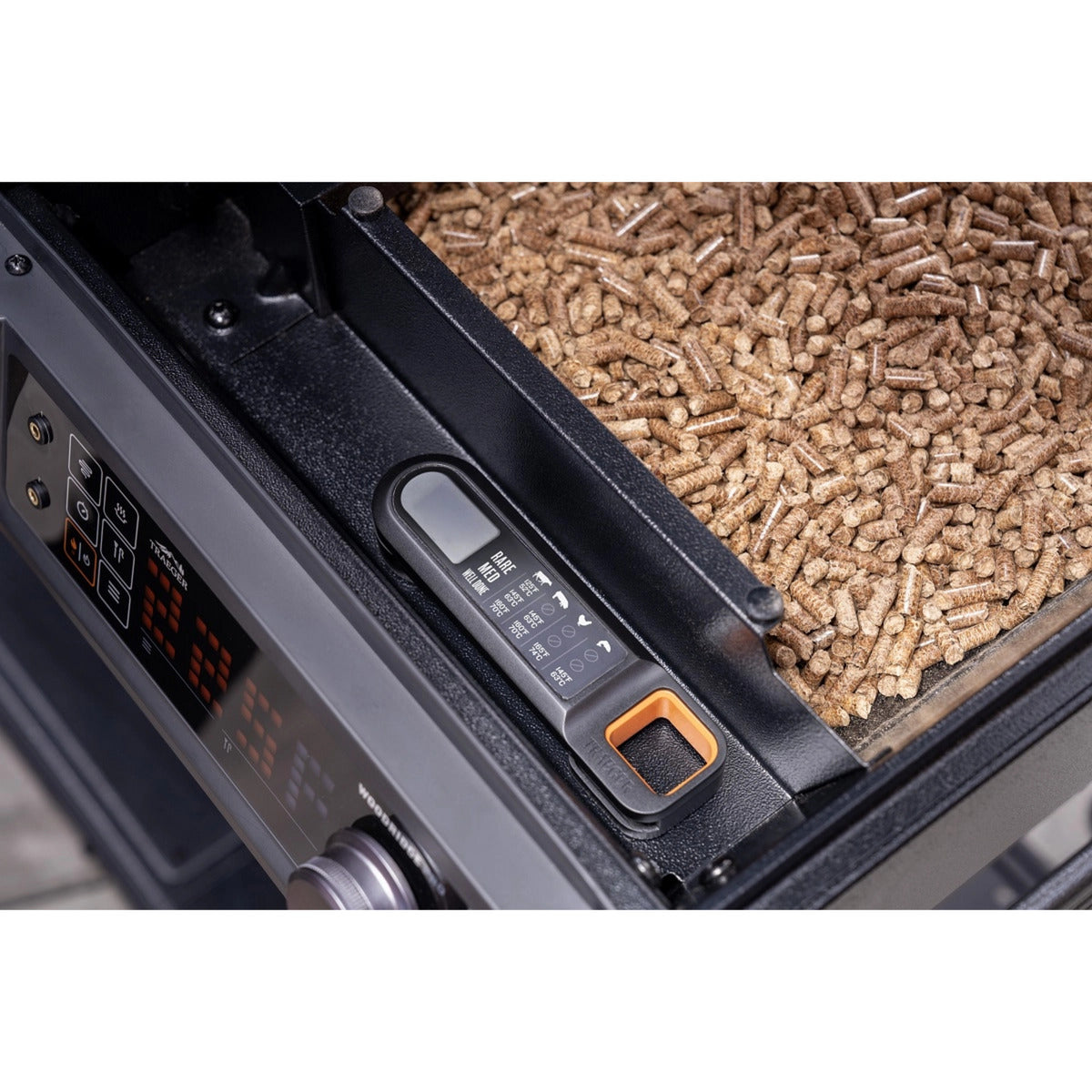 Traeger direct afleesbare vleesthermometer (lcd-scherm, magnetisch, geschikt voor p.a.l.-haak)