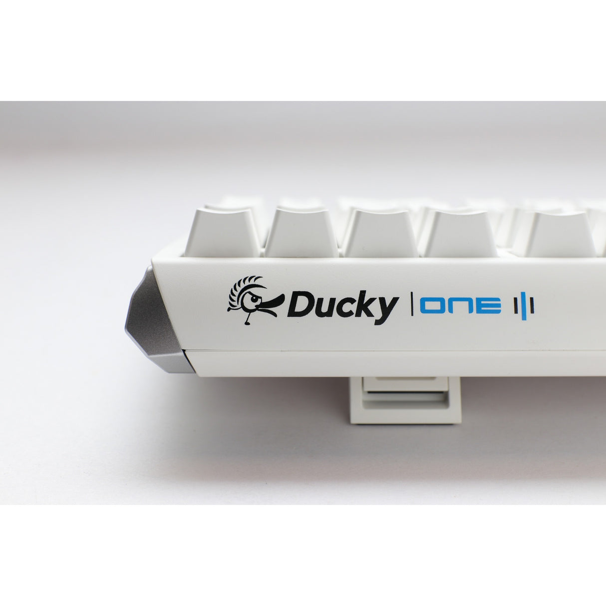 Clavier mécanique RVB blanc pur classique Ducky One 3 (blanc, disposition américaine (qwerty), cerise mx speed silver, 100 %, LED RVB, pbt double-shot, remplaçable à chaud, mécanique charlatan)