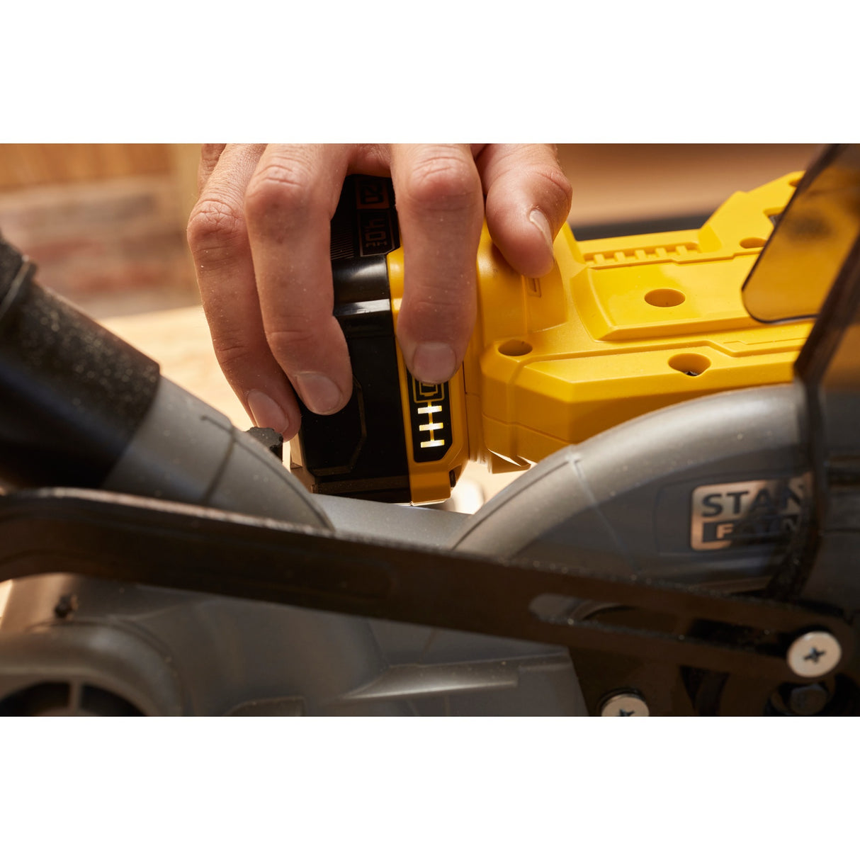 Stanley Fatmax V20 18V 4.0AH 190 mm Saw connu
