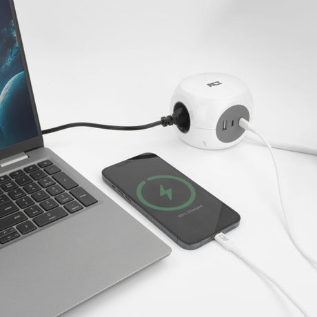 Act Connectivity Act Multiprise Cube avec 3 prises, alimentation 30 W, ports USB-C A, longueur de câble 1,5 m AC2425