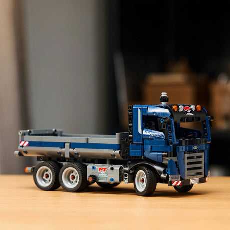 Camion Lego Technic 42203 avec fonction basculement