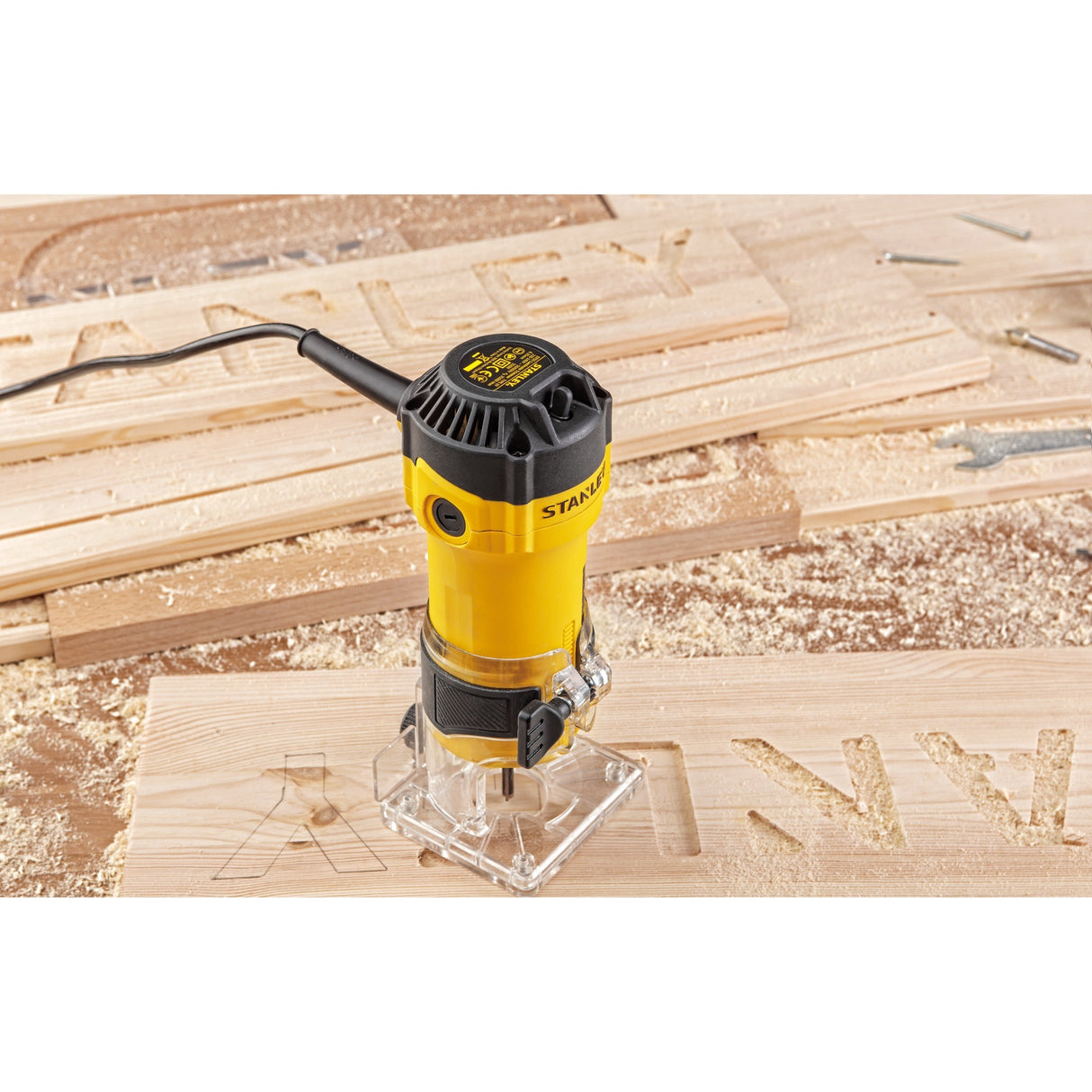Fraiseuse de chant Stanley 550w (jaune noir)