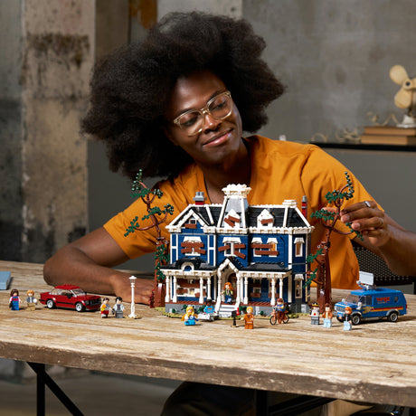 Icônes Lego Stranger Things : le kit de construction de la maison familiale Creel pour adultes - 11370