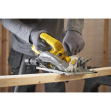 Scie circulaire Stanley fatmax v20 18v scie circulaire à main 190mm (noir jaune, batterie et chargeur inclus, avec étui)