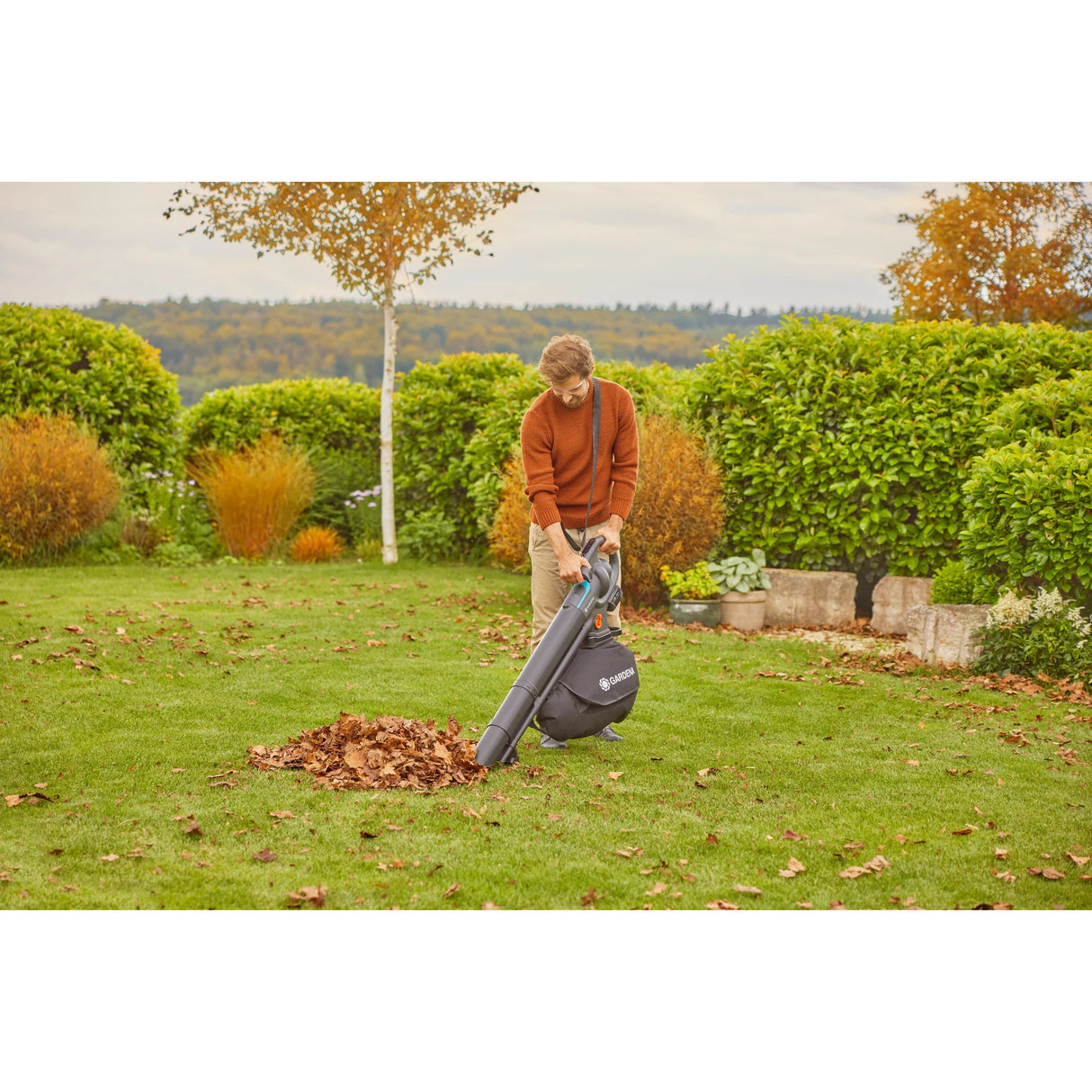Aspirateur Gardena - souffleur powerjet collect aspirateur à feuilles souffleur de feuilles (gris noir, batterie 18v p4a et chargeur inclus)