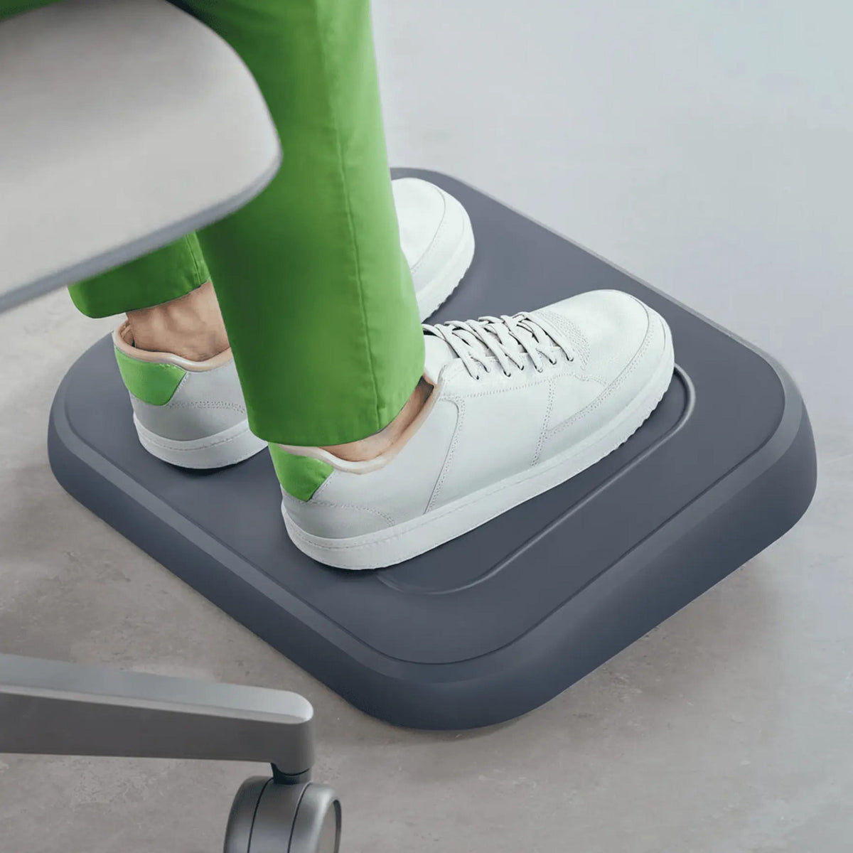 Repose-pieds de bureau réglable Leitz ergo (noir)