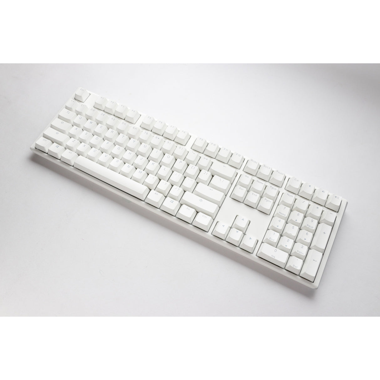 Clavier mécanique RVB blanc pur classique Ducky One 3 (blanc, disposition américaine (qwerty), cerise mx speed silver, 100 %, LED RVB, pbt double-shot, remplaçable à chaud, mécanique charlatan)