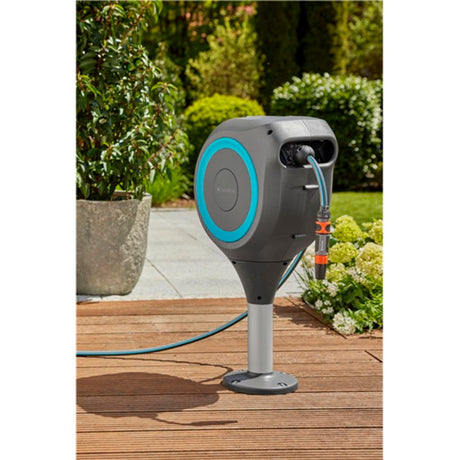 Enrouleur de tuyau enroulable Gardena pour tuyau de terrasse (gris turquoise, 20 mètres, avec seringue de nettoyage)