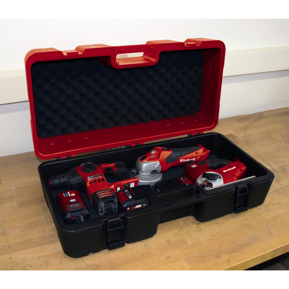 Einhell case e-box l70 35 - pour rangement universel - max. capacité de charge : 50 kg - rembourrage en mousse souple - conception résistante aux éclaboussures - poignée ergonomique