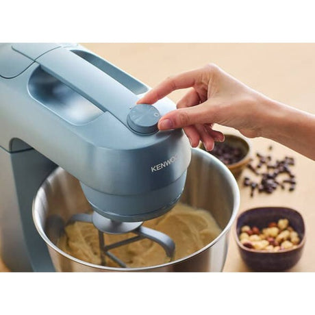Le robot culinaire Kenwood devient bleu tempête