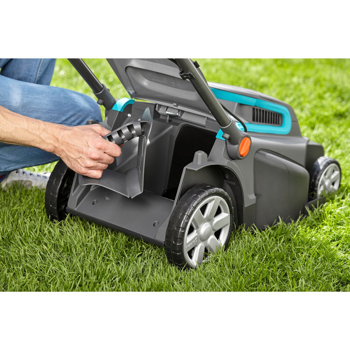 Gardena Gardena Electric Lawn Mower Powermax 1800 42