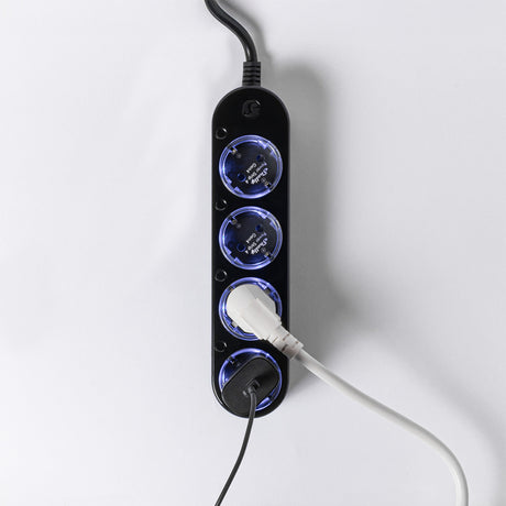 Multiprise Shelly gen4 (noir, wifi, bluetooth, zigbee)