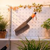 Ensemble de nettoyage de Gardena CleanSystem avec brosse à main m doux,