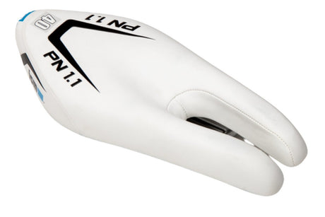 Selle en collaboration avec PN1.1 Performance étroite