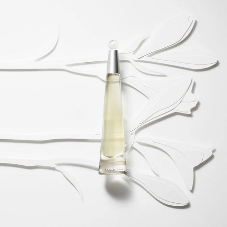 Issey Miyake coffret cadeau l'eau d'issey femme eau de toilette vaporisateur 50 ml + lotion pour le corps 100 ml femme