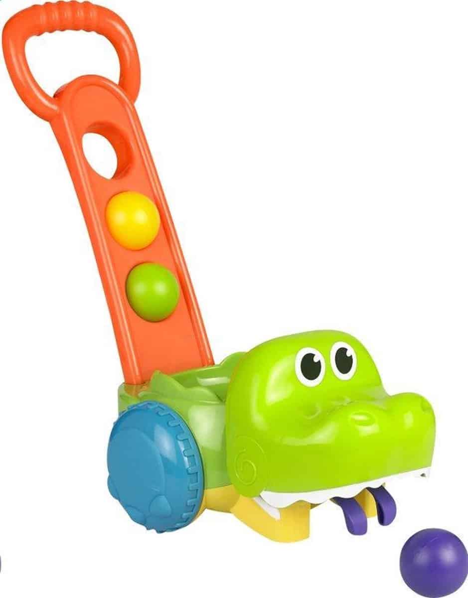 Van der Doelen pousse le crocodile avec des balles et un son
