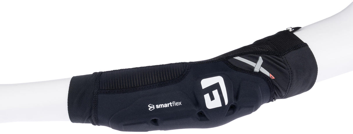 Protecteur de coude en forme de G. pro-x4 jeunesse taille s m