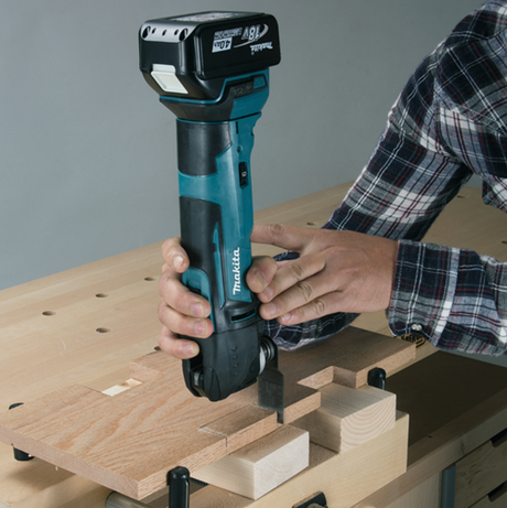 Makita dtm51z outil multifonction à batterie 18v avec système de dégagement rapide | carrosserie mobile - sans piles ni chargeur - dtm51z