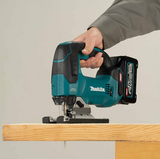 Makita JV002GZ Scie sauteuse sans fil 40 V Max avec poignée en D | sans piles ni chargeur dans la boîte