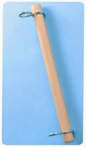 Barre horizontale en bois Van der Doelen avec anneaux en fer, 42,5 cm de long
