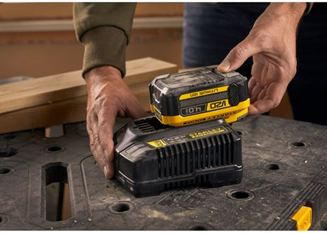 Chargeur de kit de démarrage Stanley fatmax v20 18v (jaune noir, chargeur (2a) et batterie (4,0ah) inclus)