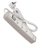 Terre des broches de la prise - 2 x USB A