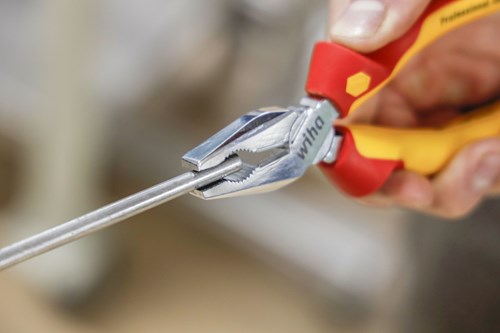 Wiha pince universelle professionnelle électrique avec Dynamicjoint® et Optigrip avec tranchant extra long | 160mm-27328-27328