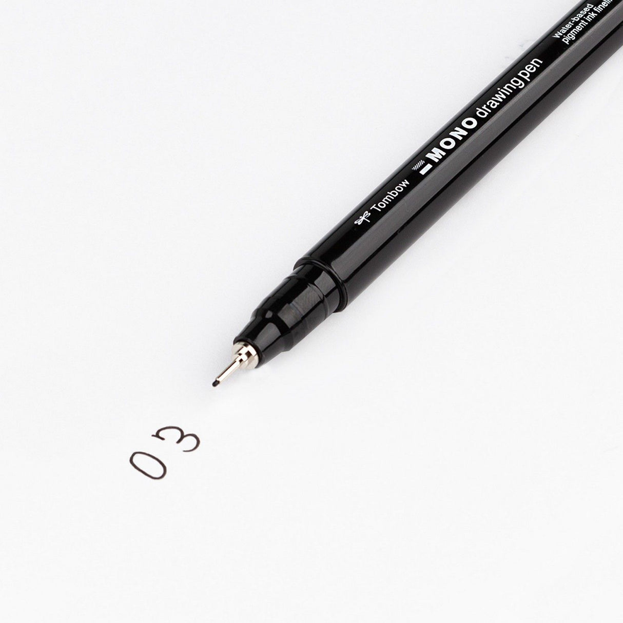 Tombow • stylo à dessin mono fineliner, largeur de trait 03 (env. 0,35 mm), noir