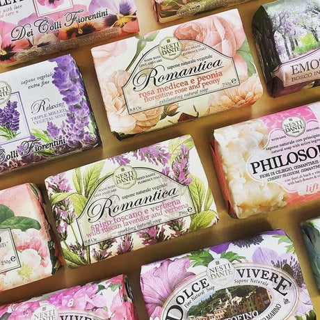 Savon à la verveine et à la lavande sauvage de Toscane Nesti dante Romantica 250gr.