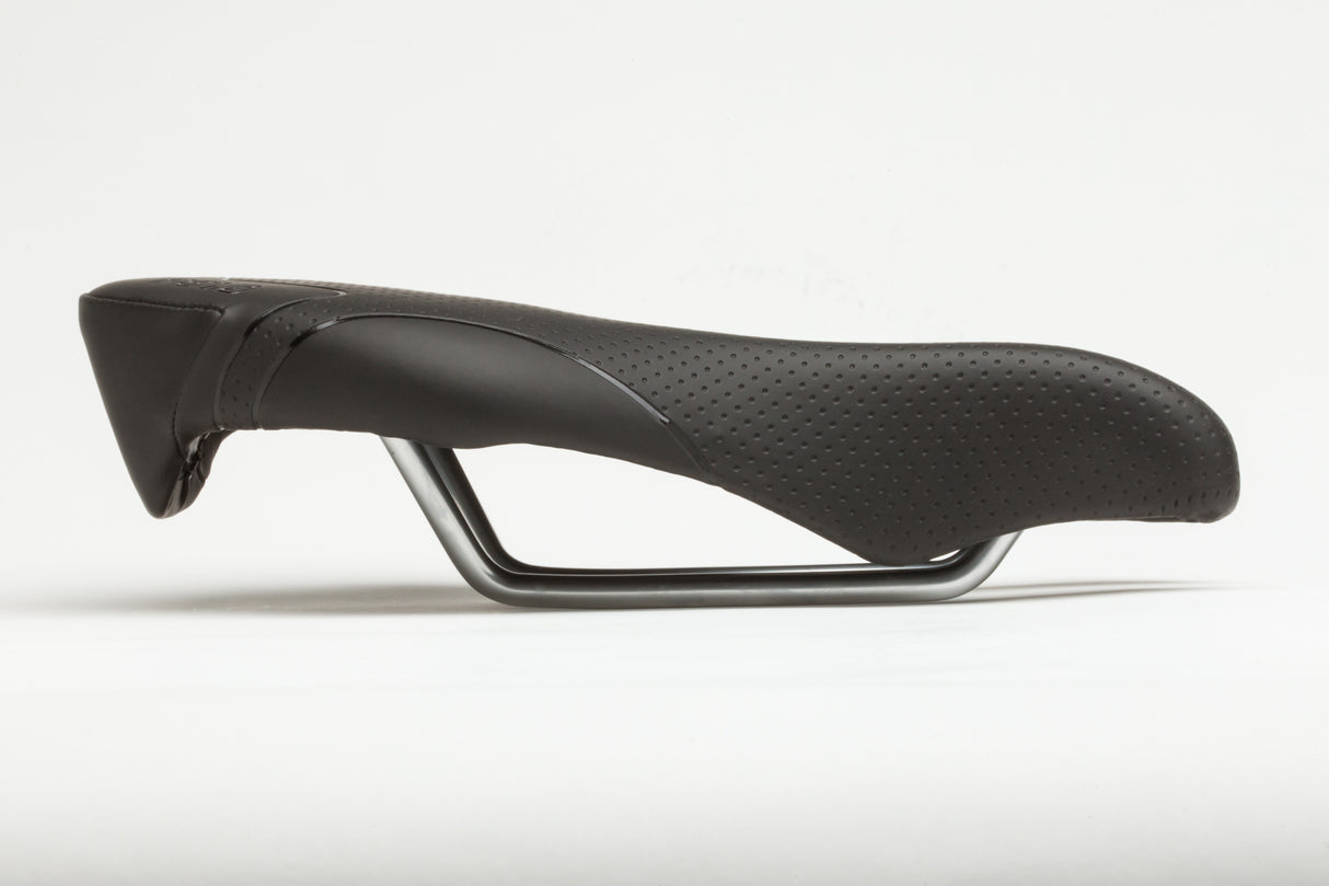 Selle en collaboration avec PS1.0 Performance Short